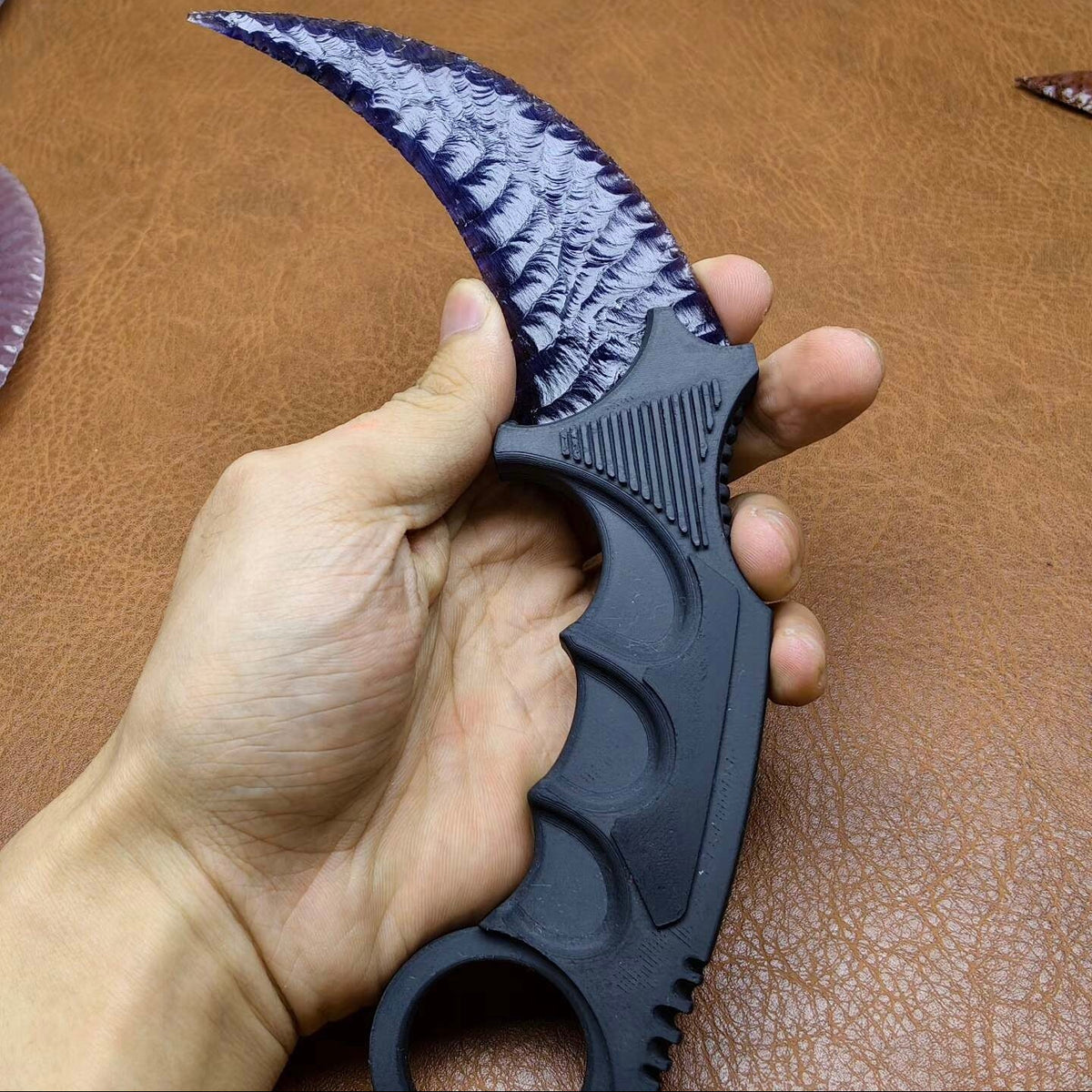 The Reaver's Claw | Void Energy Karambit