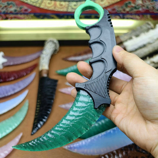 The Toxic Fang | Gamma Emerald Karambit