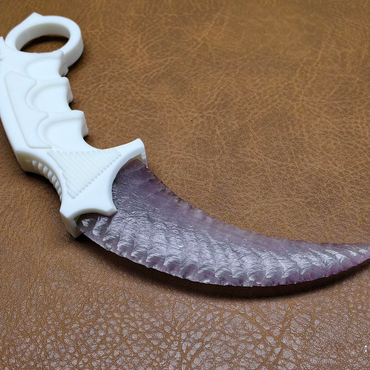 The Ultraviolet Specter | Deep Purple Curved Artifact